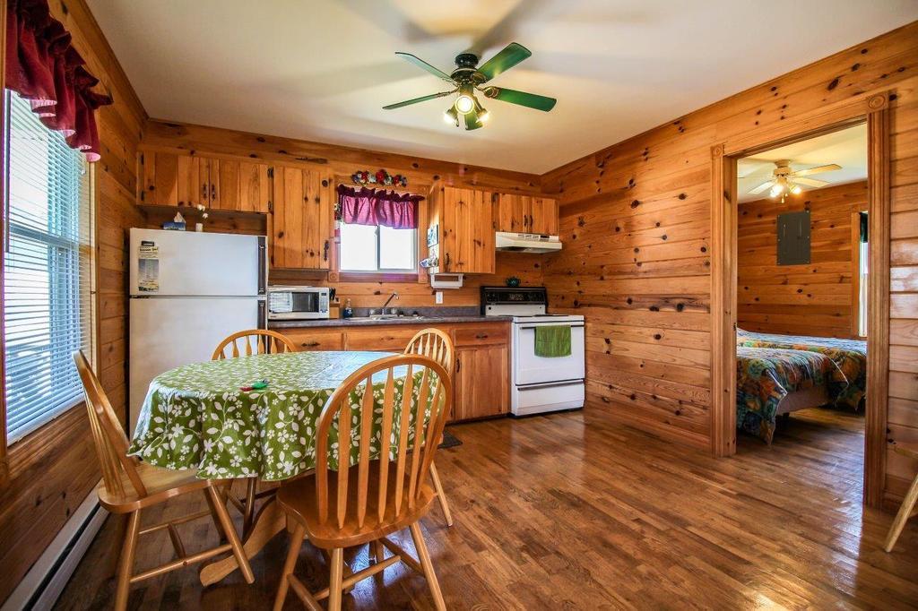 Merry Stanhope Chalets Hotel Bagian luar foto