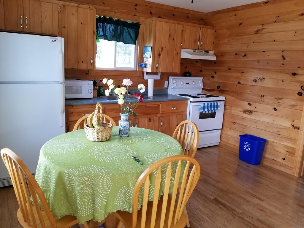 Merry Stanhope Chalets Hotel Bagian luar foto