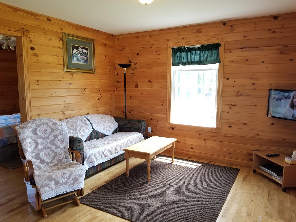 Merry Stanhope Chalets Hotel Bagian luar foto